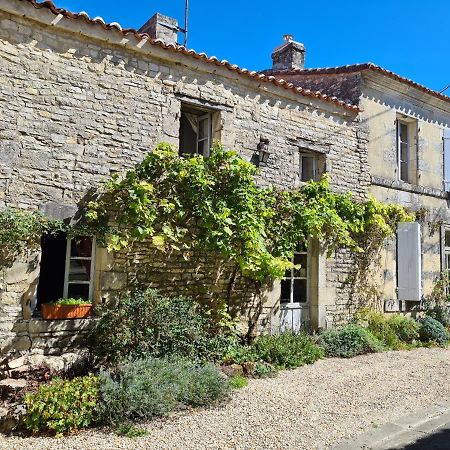 La Maison Du Commandeur Maine-de-Boixe المظهر الخارجي الصورة